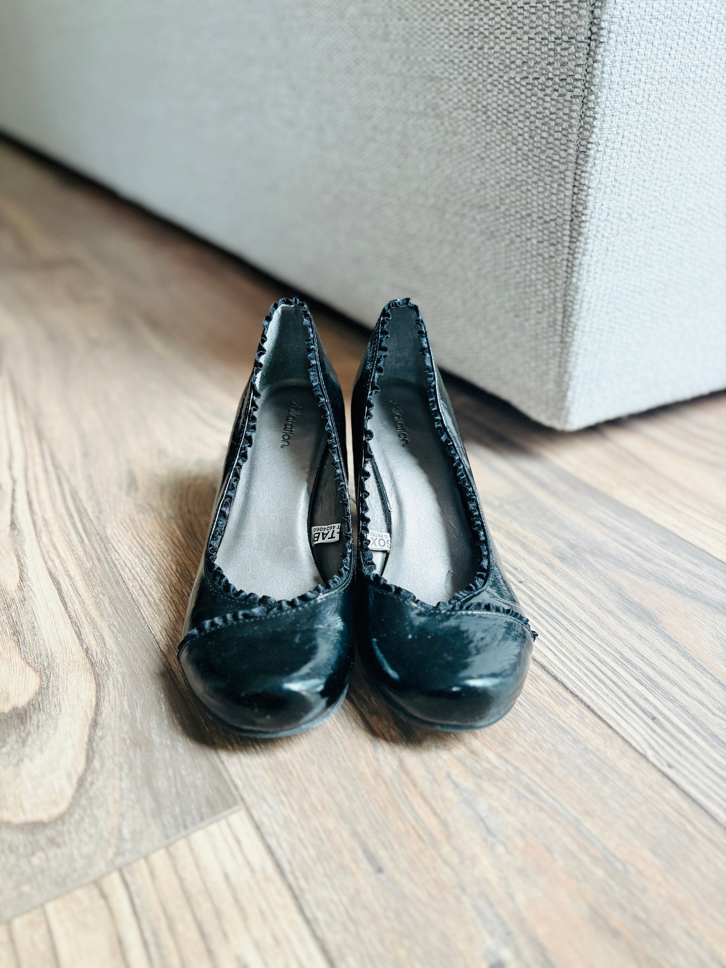 Black Ruffled Heels
