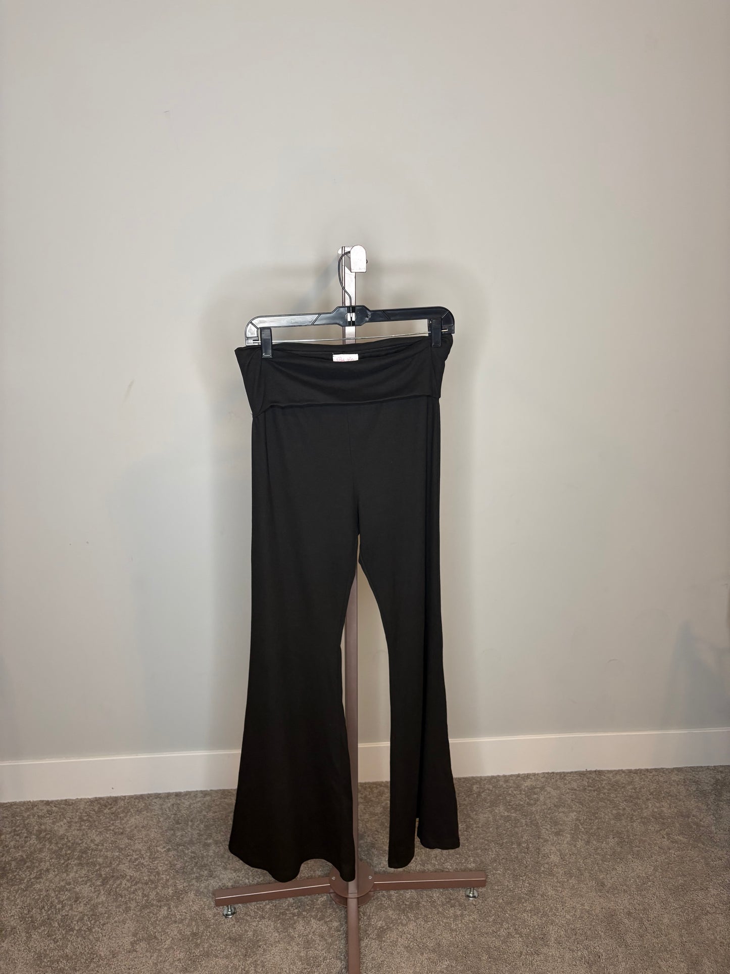 black flared yoga leggings