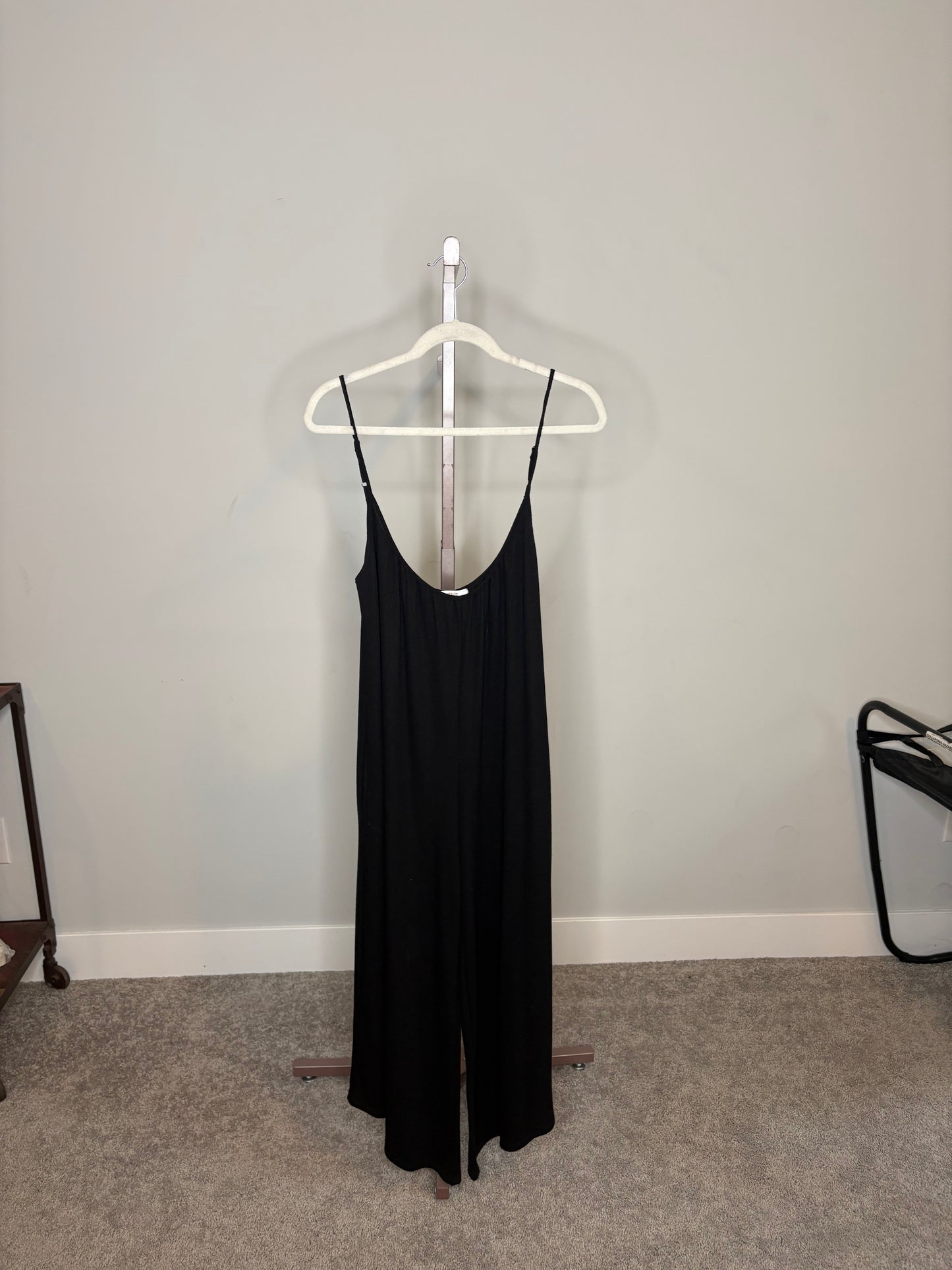 Black Sleveless Jumper
