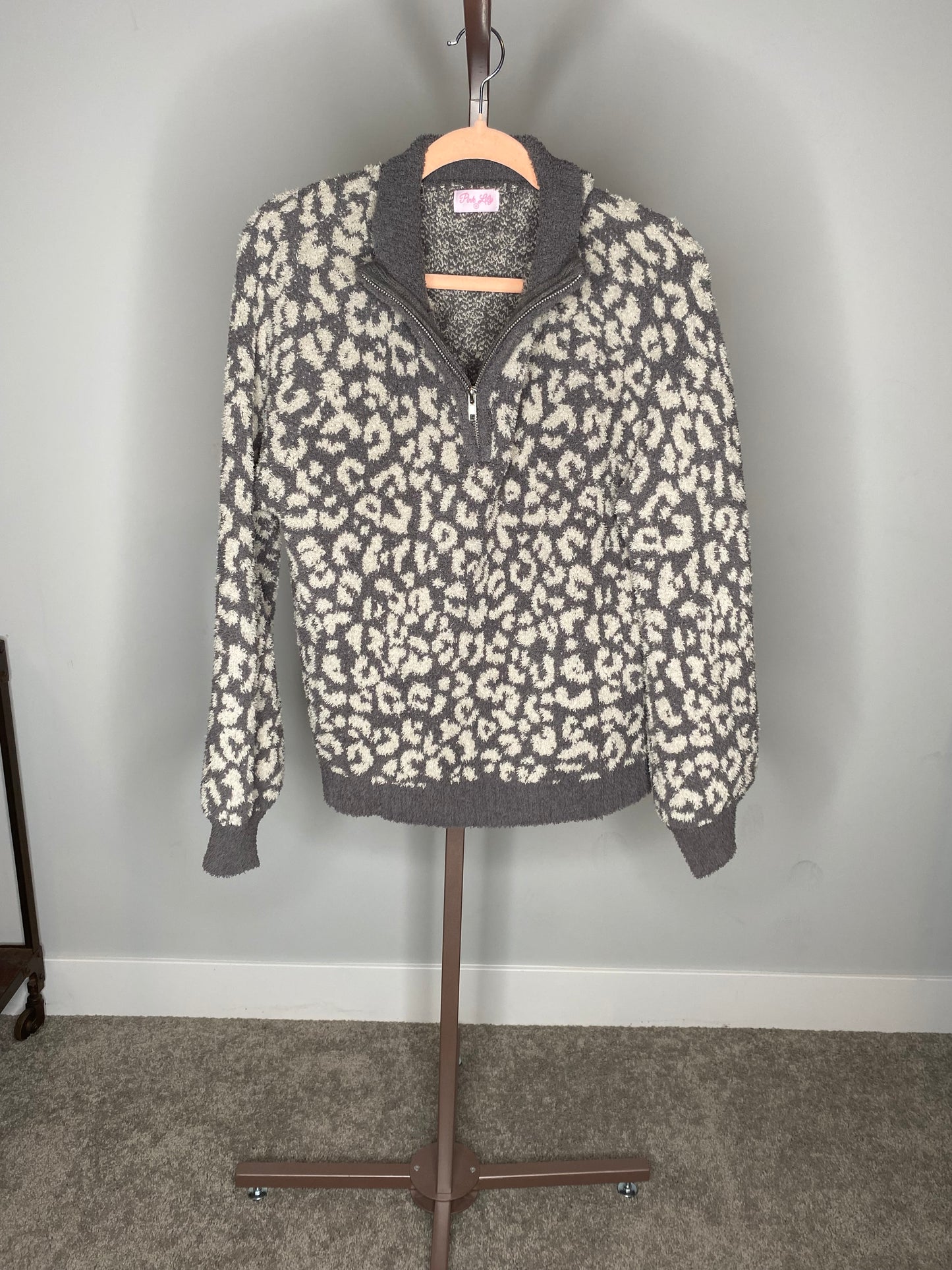 Grey Cheetah Print Fuzzy Quatar Zip