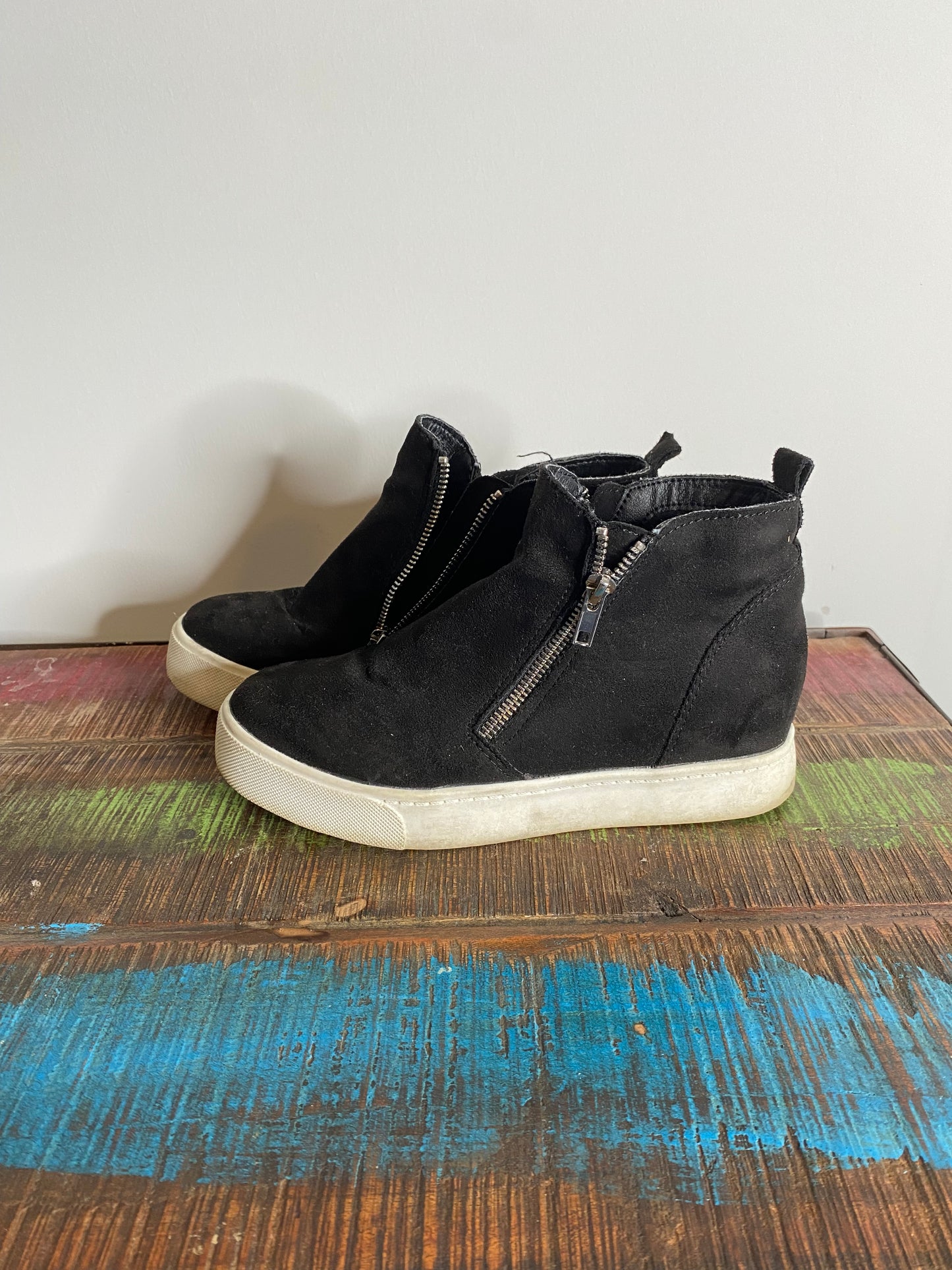 Black High Top Zipper Sneakers