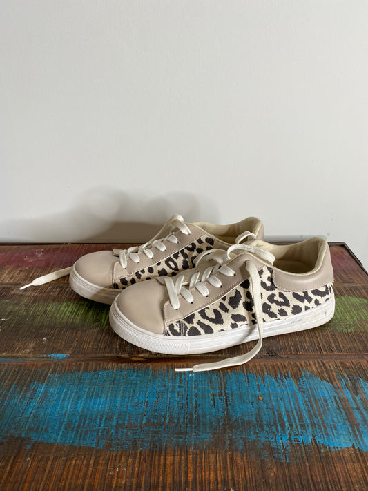 Creme Leopard Low Top Sneakers