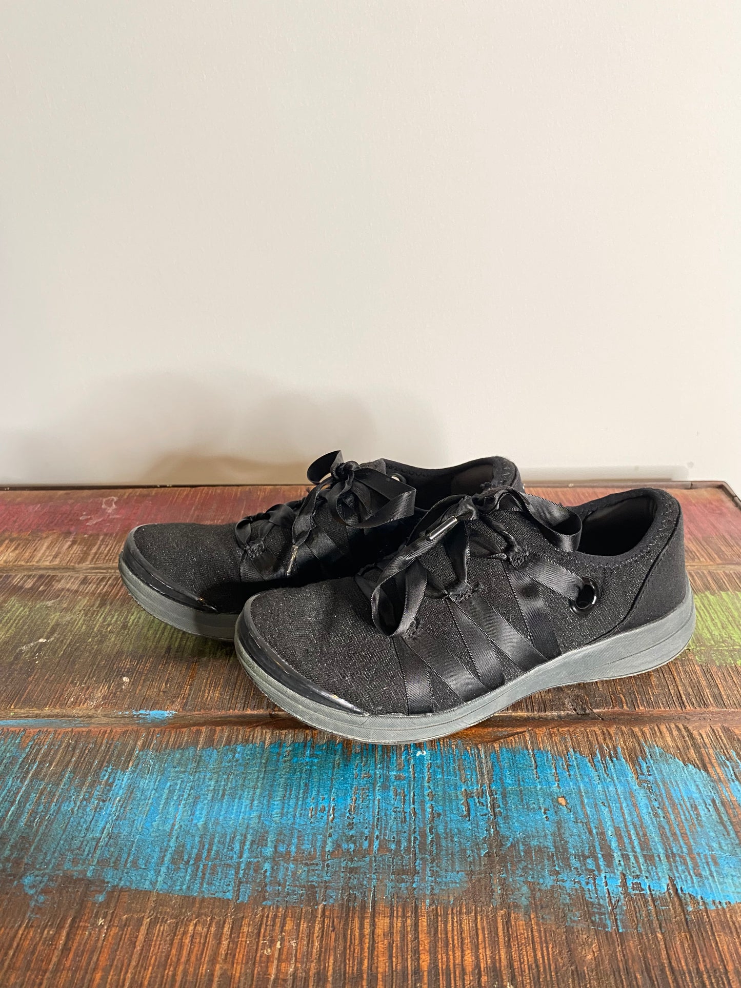 Black Ribbon Athletic Sneakers