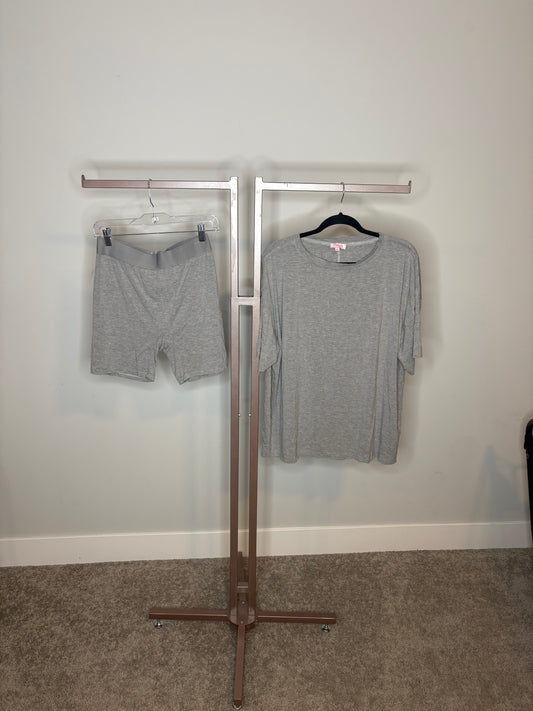 grey shirts and t-shirt set