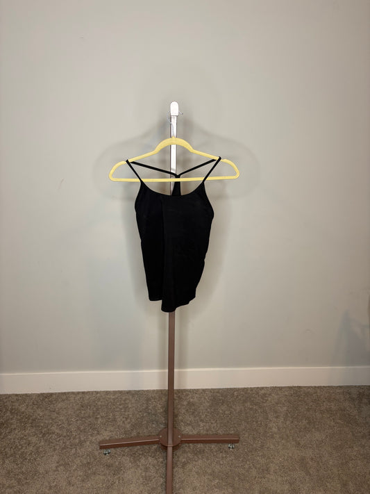 black sports top