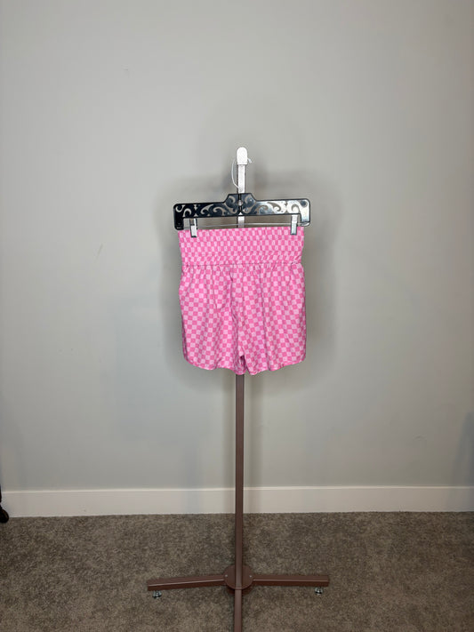 pink checkered pattern shorts