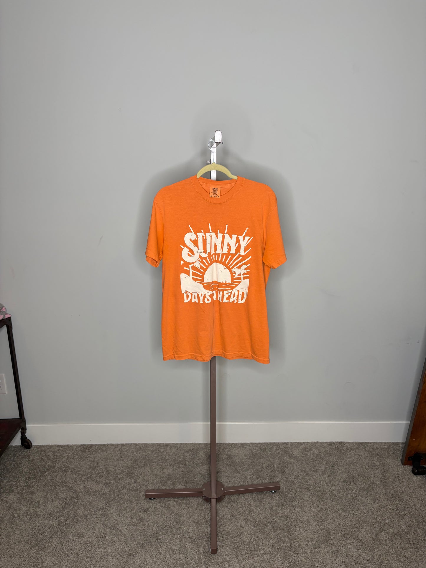 orange graphic "Sunny Days Ahead" T-shirt