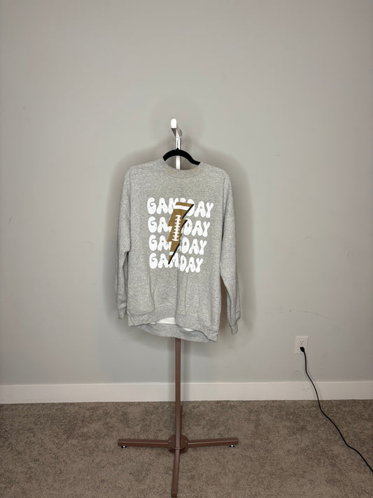 grey "GAMEDAY" crewneck